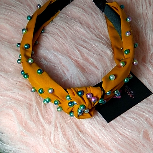 Mustard Knotted Multicolor Pearl Embellished Soft HeadBand - Picture 7 of 12